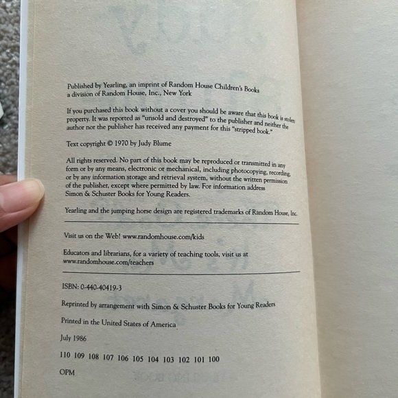 Are you there god? It’s me Margaret. By Judy Blume - Picture 6 of 6